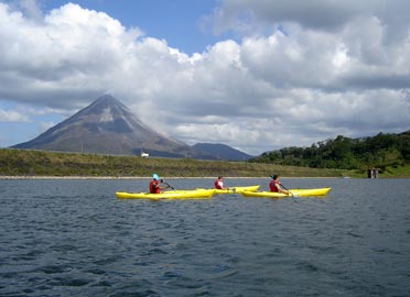 Kayaking tour on Lake Arenal